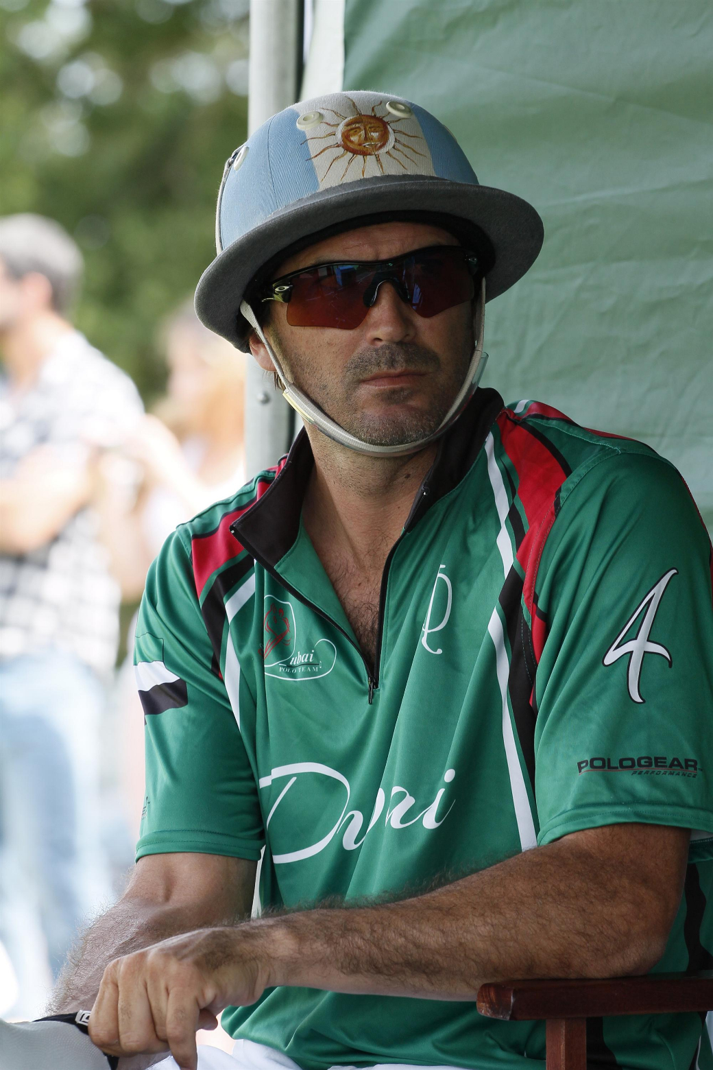 Backstage-Dubai  Adolfo on the GO