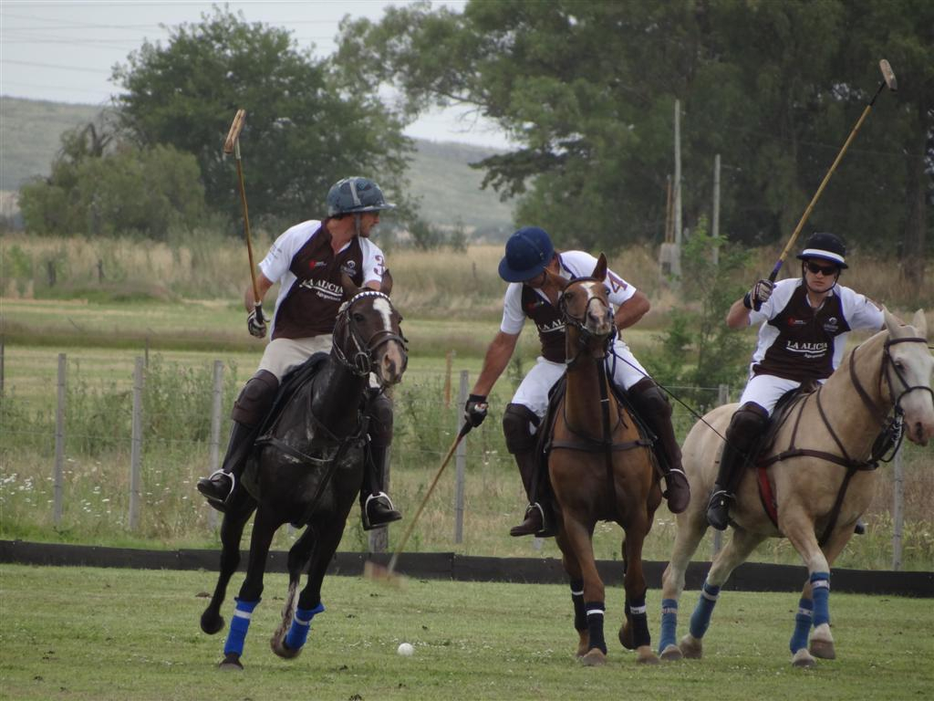 Liliana Aguirre Carrasco Valentina polo team 3